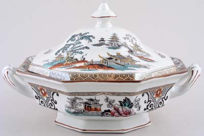 Dish with Cover c1910